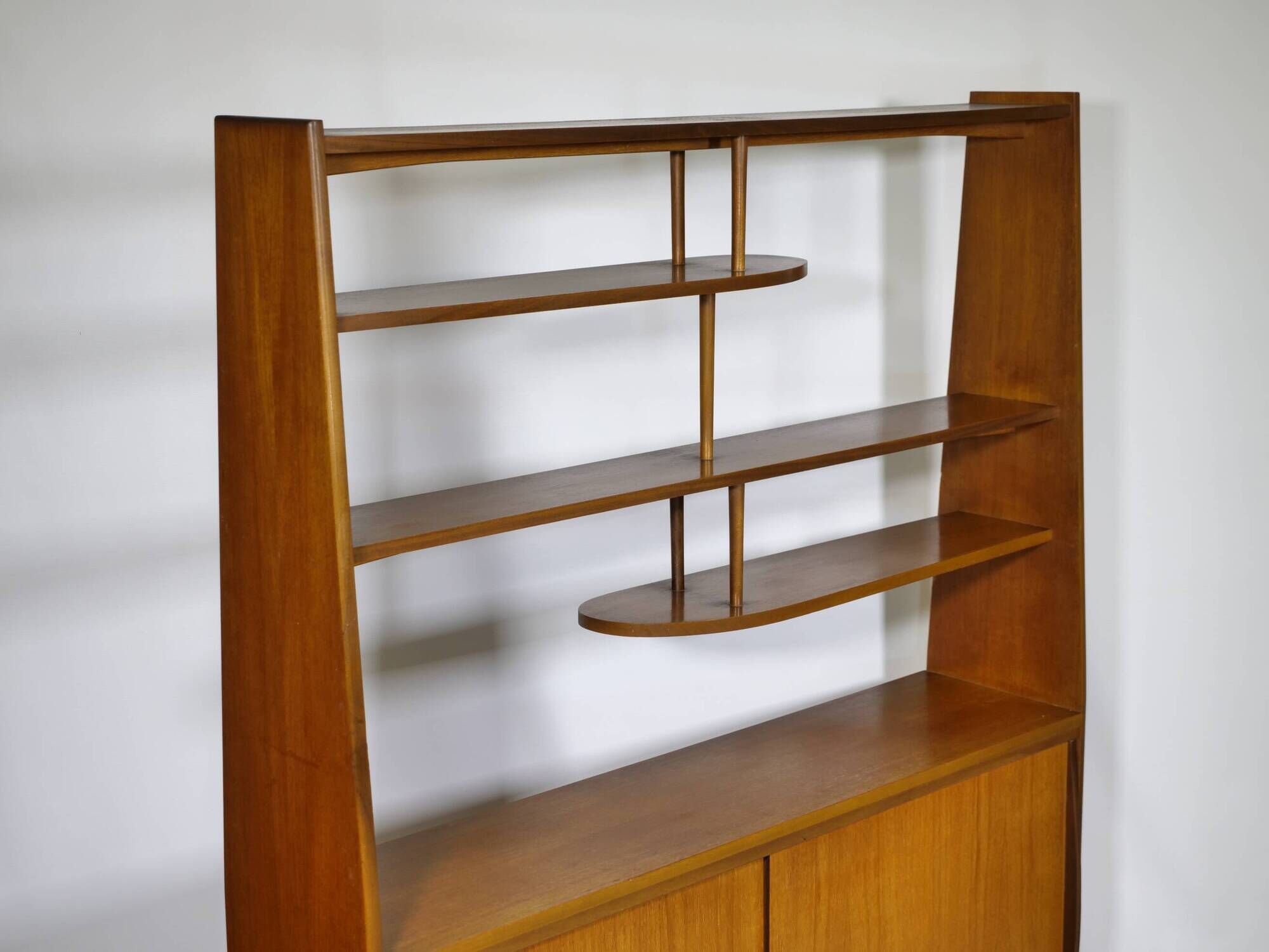 Mid-Century Highboard with Kidney Shaped Shelf in Teak, 1960s