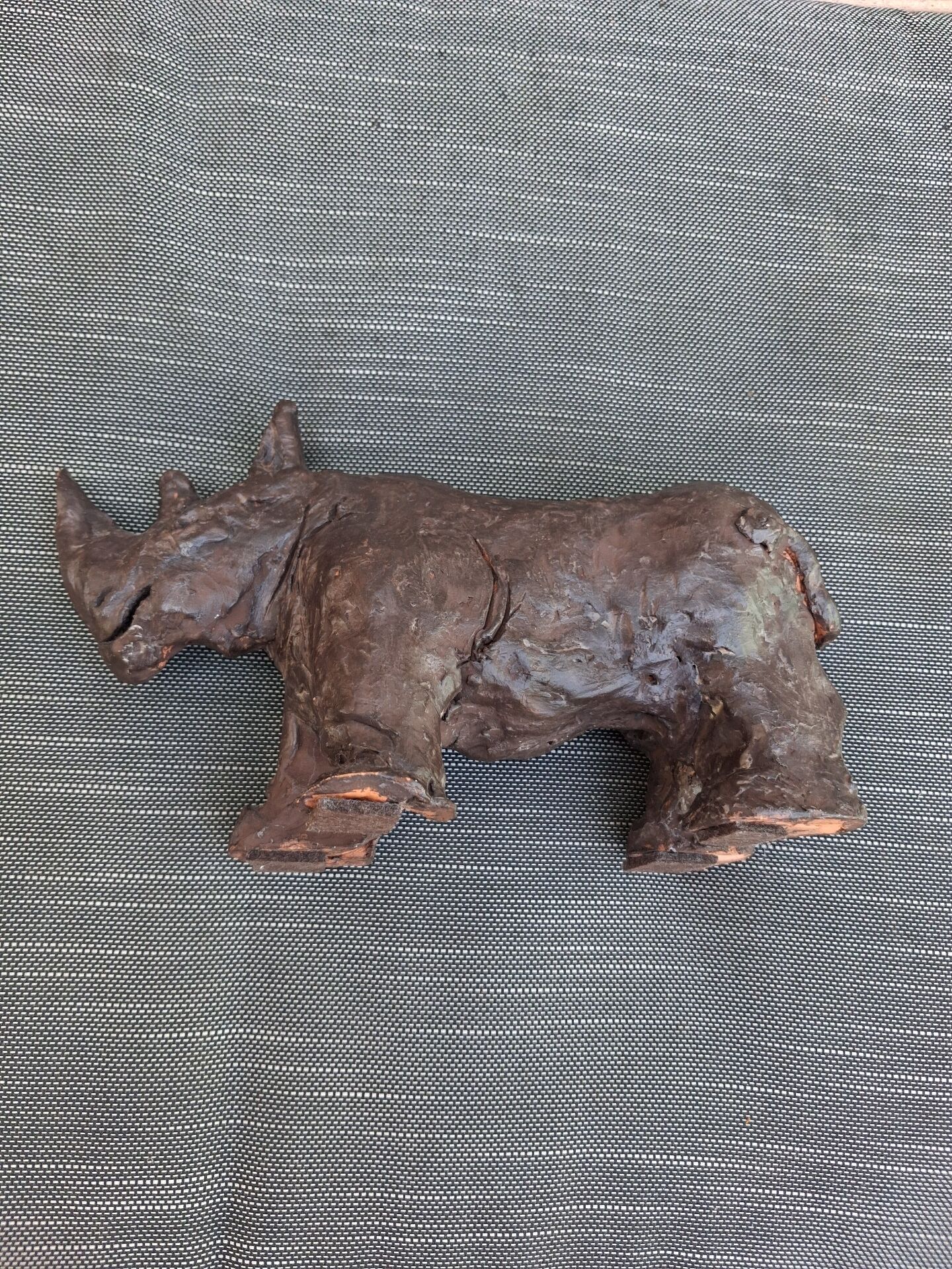 Sculpture hippopotame terre cuite patinée