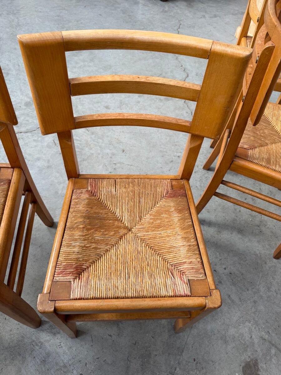 Suite de 4 chaises Pierre Cruege