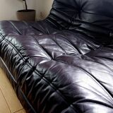 Togo 3-seater - Sofa - 3-seater bench seat in dark plum-colored full-grain leather by Ligne Roset - Very good condition