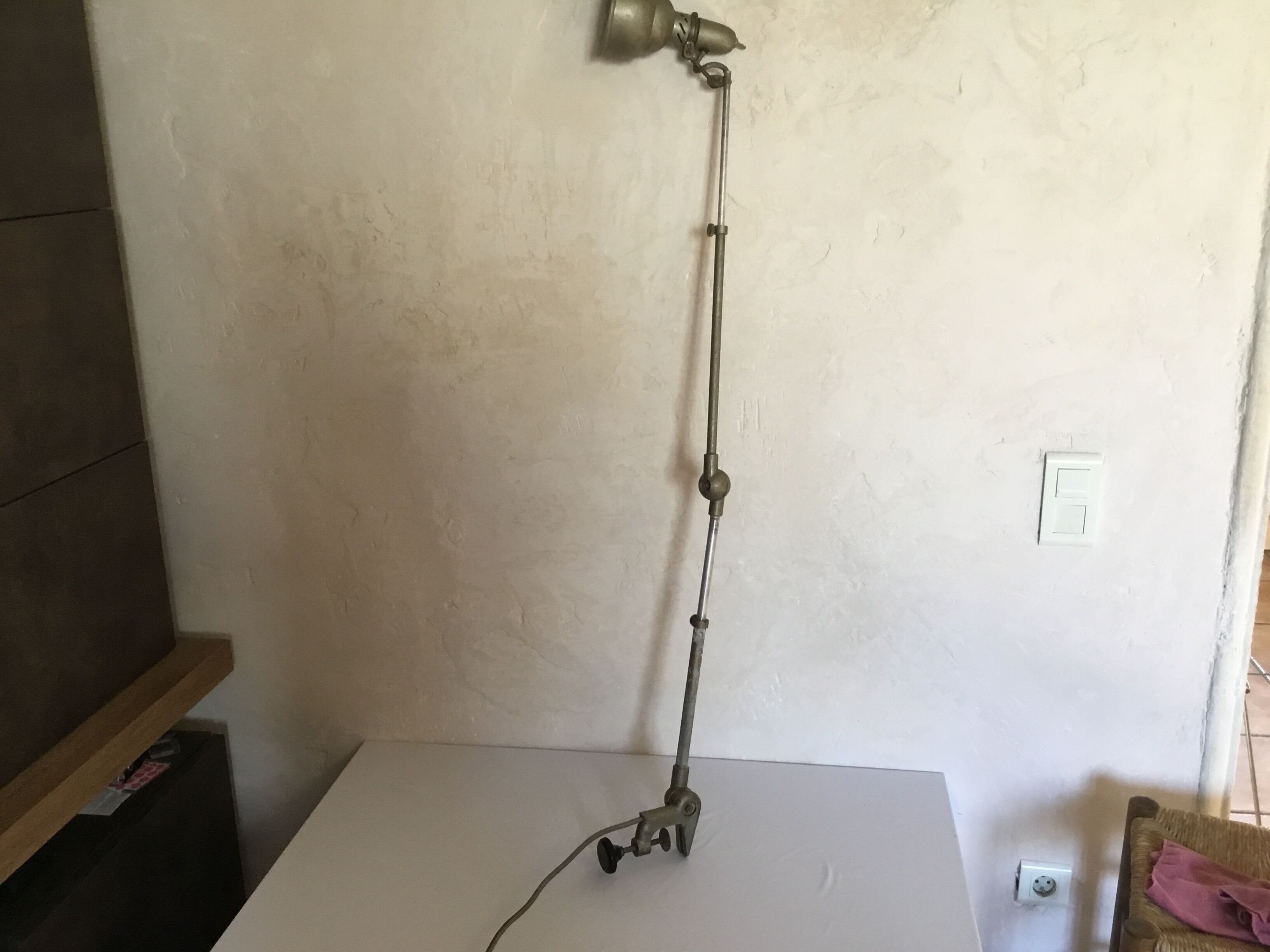 Lampe industrielle réglable en hauteur