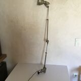 Industrial lamp fat adjustable in height