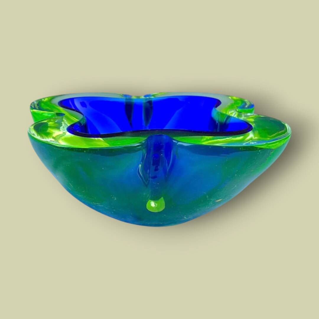 Ashtray or glass pocket tray in blue and green sommerso, Murano, 1960s