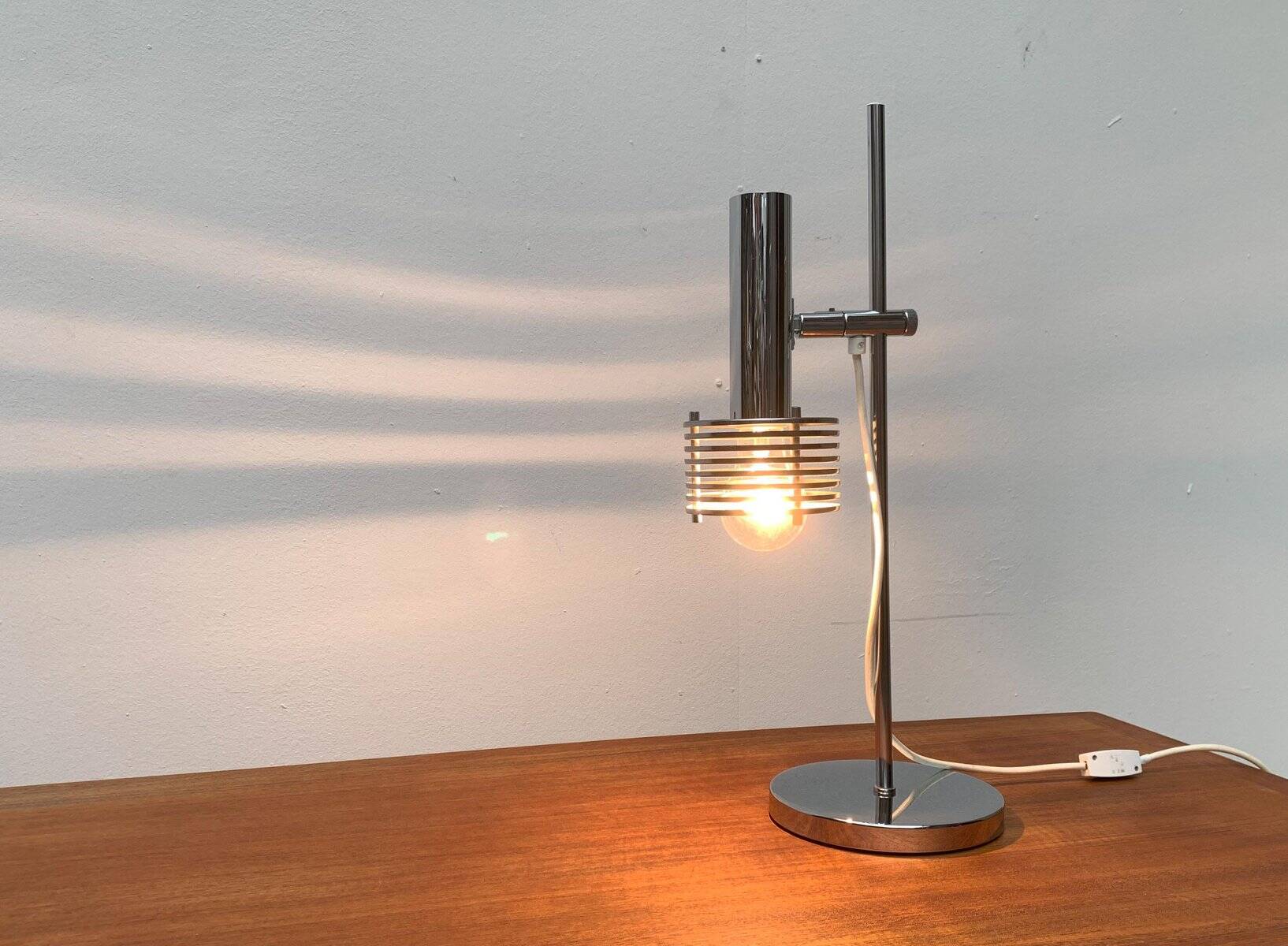 Lampe de table à lames chromées de l’ère spatiale