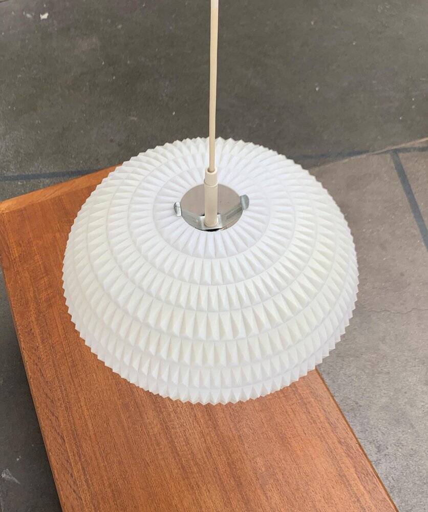 Lampe suspension UFO allemande modèle 2196 du milieu du siècle par Aloys Ferdinand Gangkofner pour Erco, années 1960