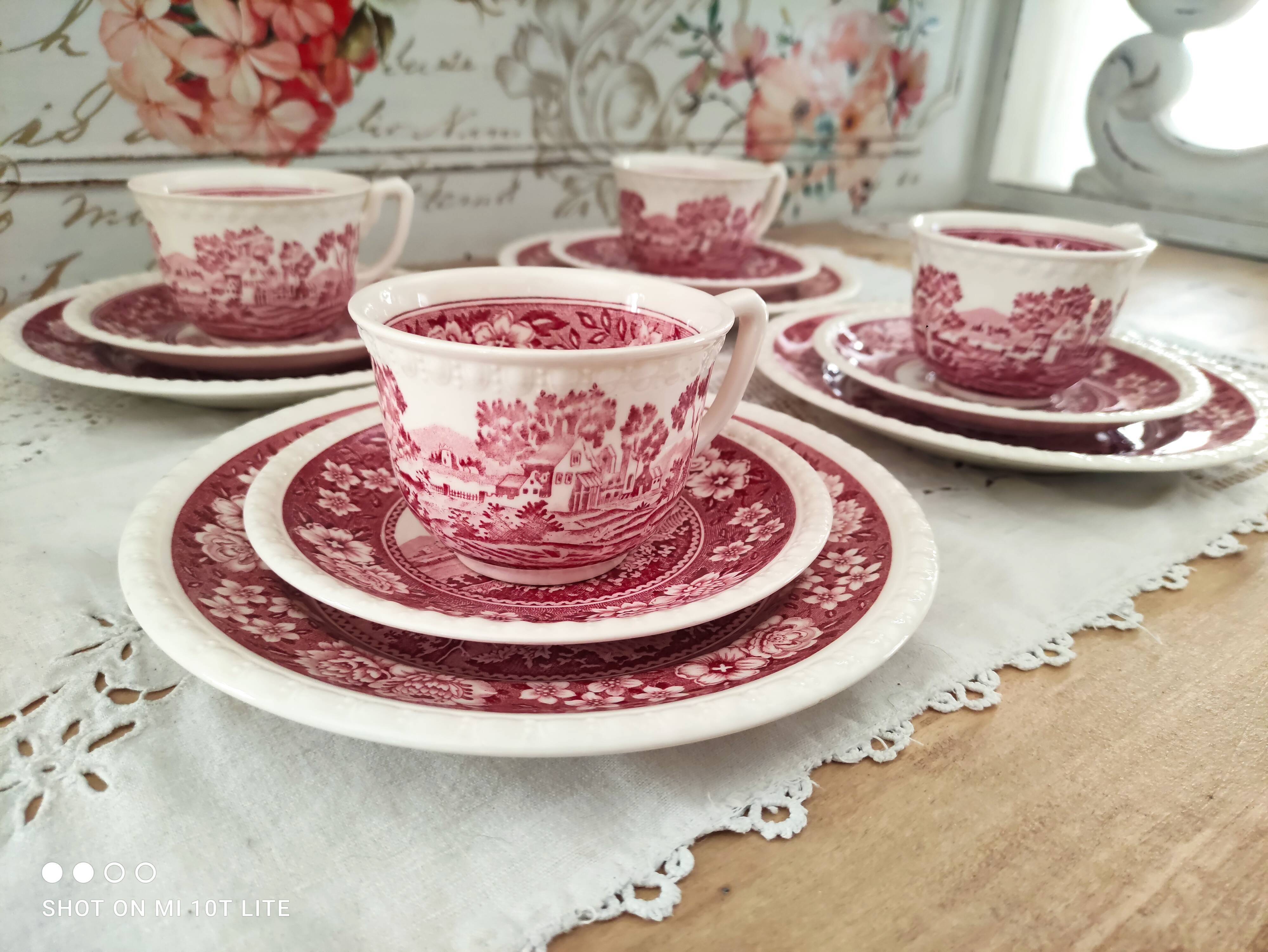 Coffee service 12 rooms 4 people Villeroy & Boch model Rusticana red English décor
