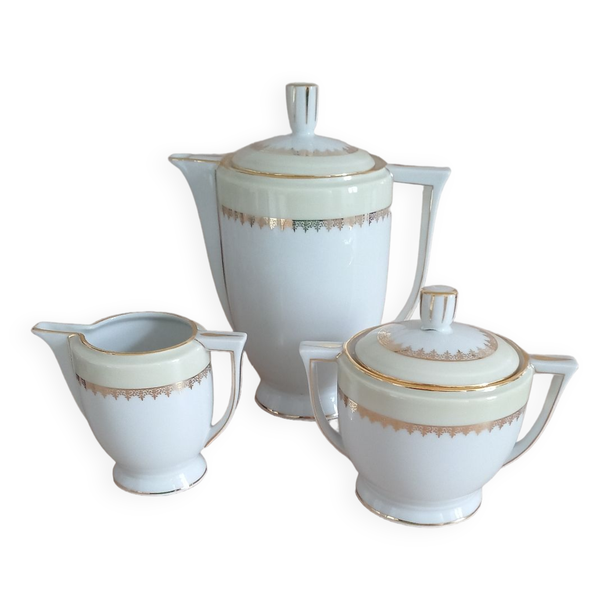 Porcelain coffee maker