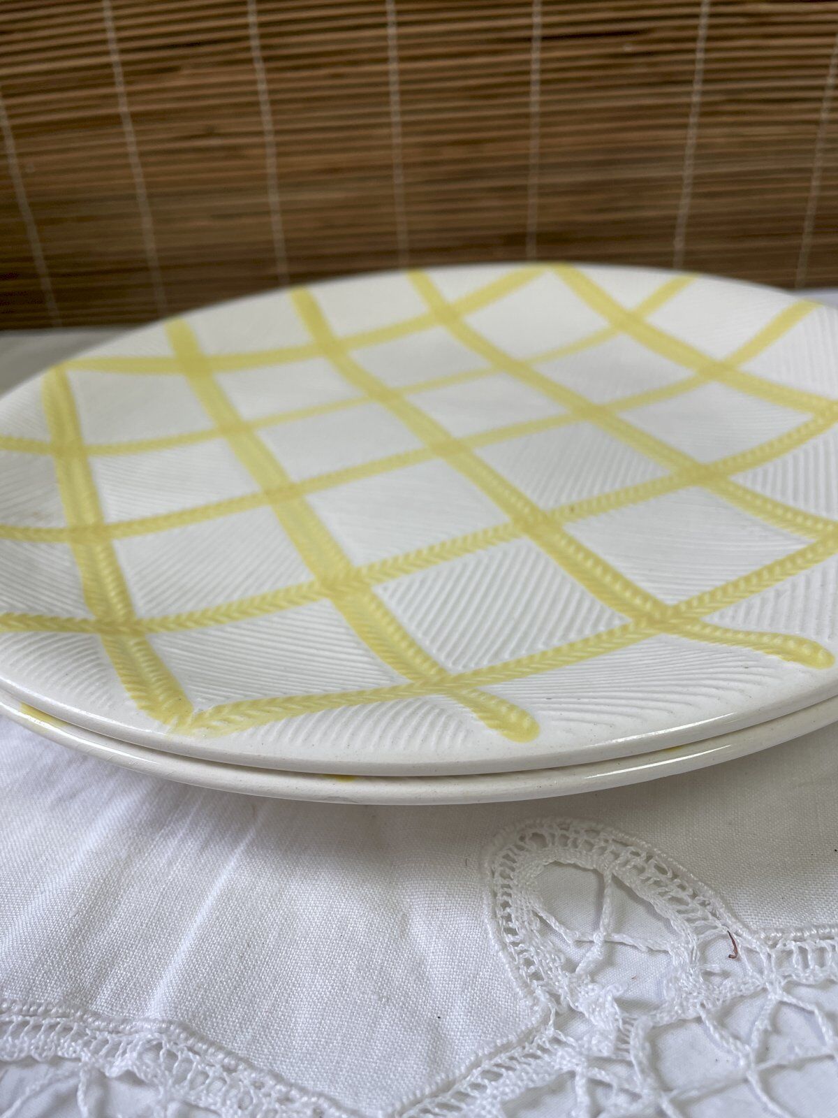 Set of 2 flat plates Salins yellow tiles diameter 24.3 cm