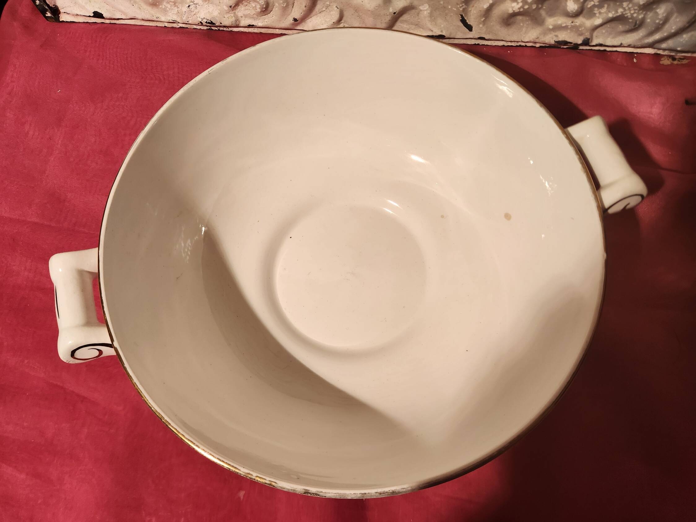 Earthenware salad bowl from Amandinoise.