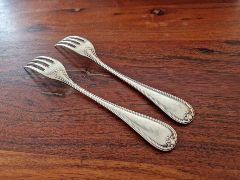 Christofle - Set of 2 Marot Bérain model dessert forks in silver-plated metal