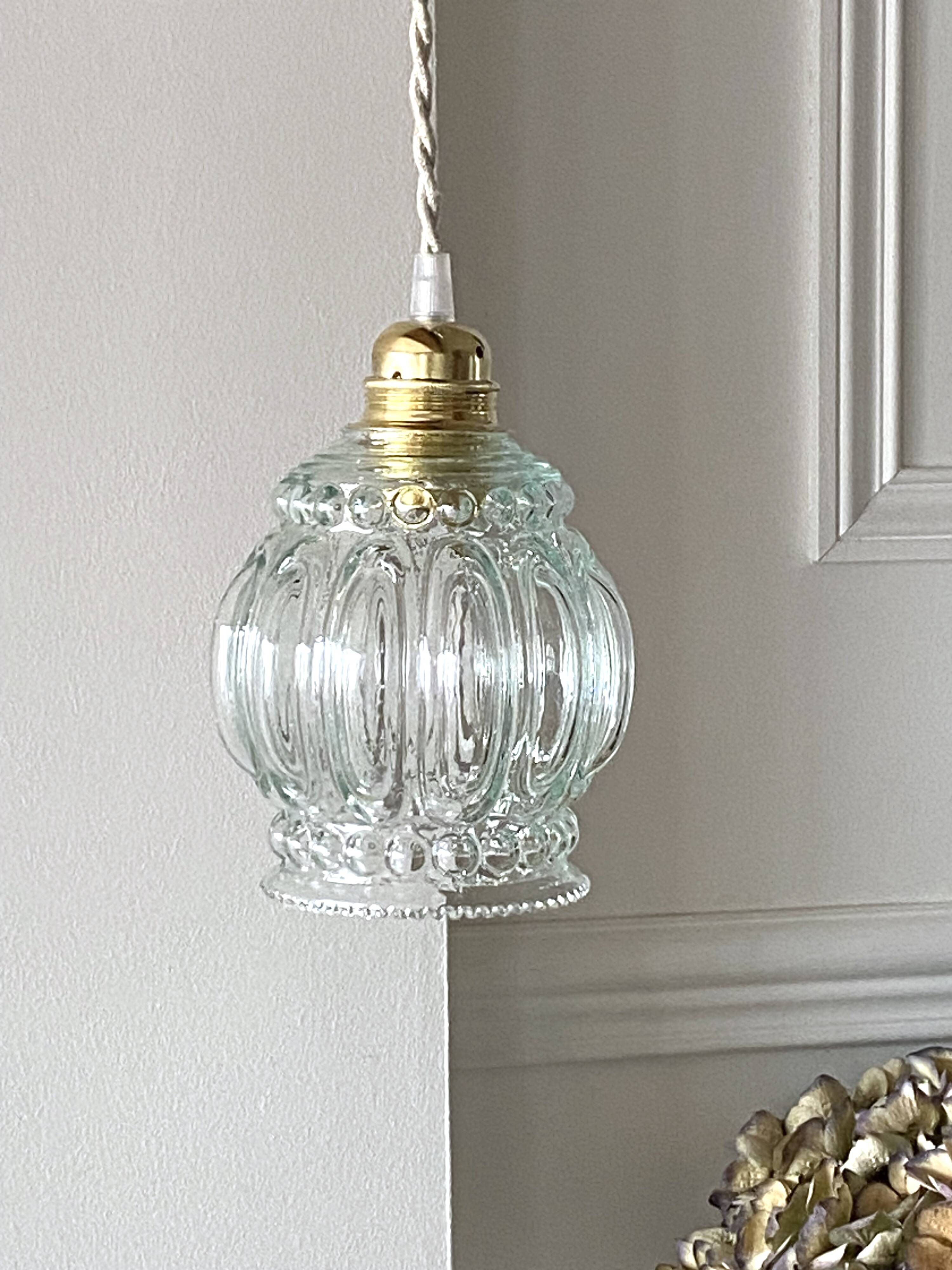 Suspension vintage verre moulé