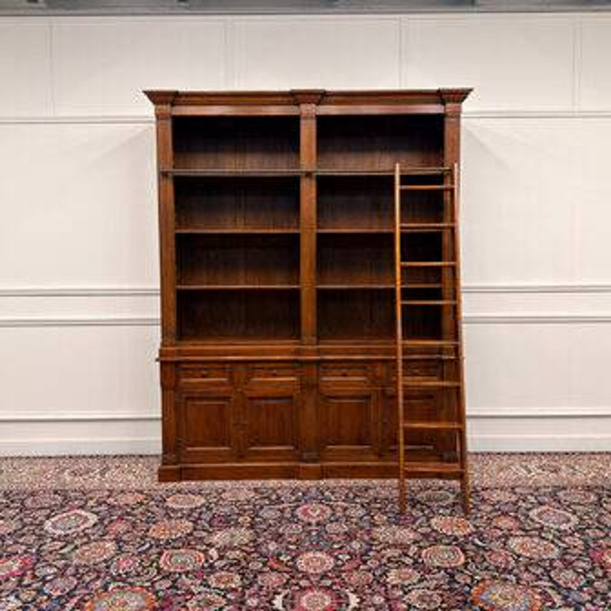 Large classic English Eichholtz bookcase