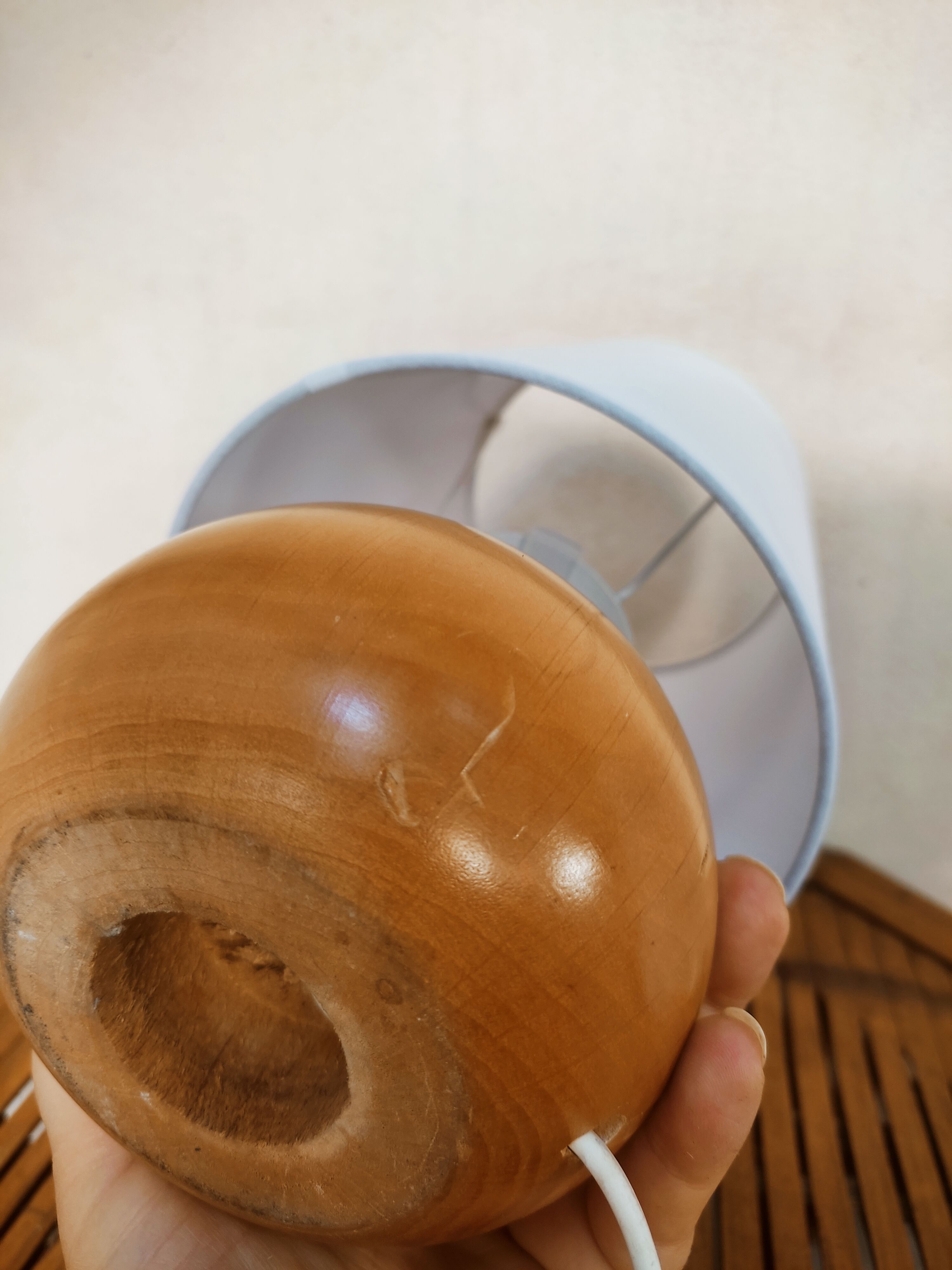 Duo of wooden ball lamps