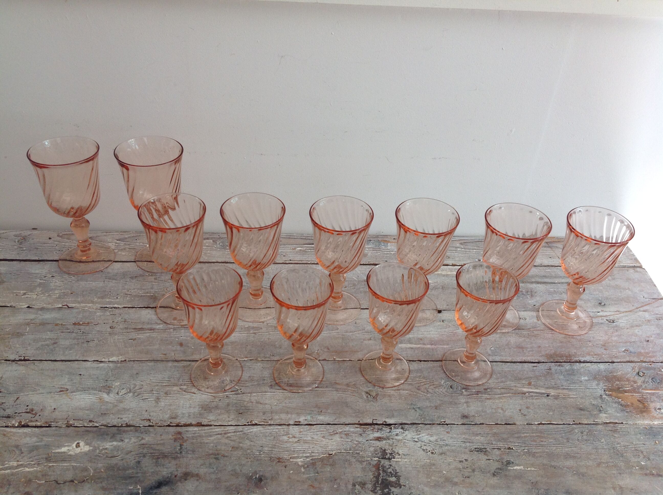Lot of 12 rosaline glasses