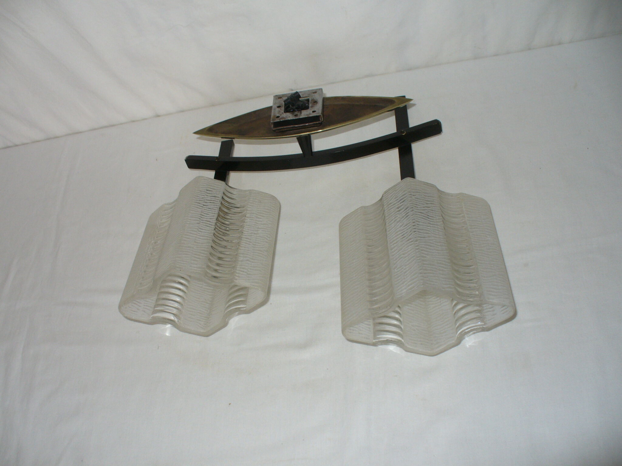 Double lunel applique of the 50s