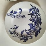 Set of 6 ironstone plates in shades of blue, late 19th to early 20th century.