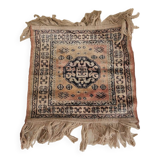 Tapis persan carré vintage
