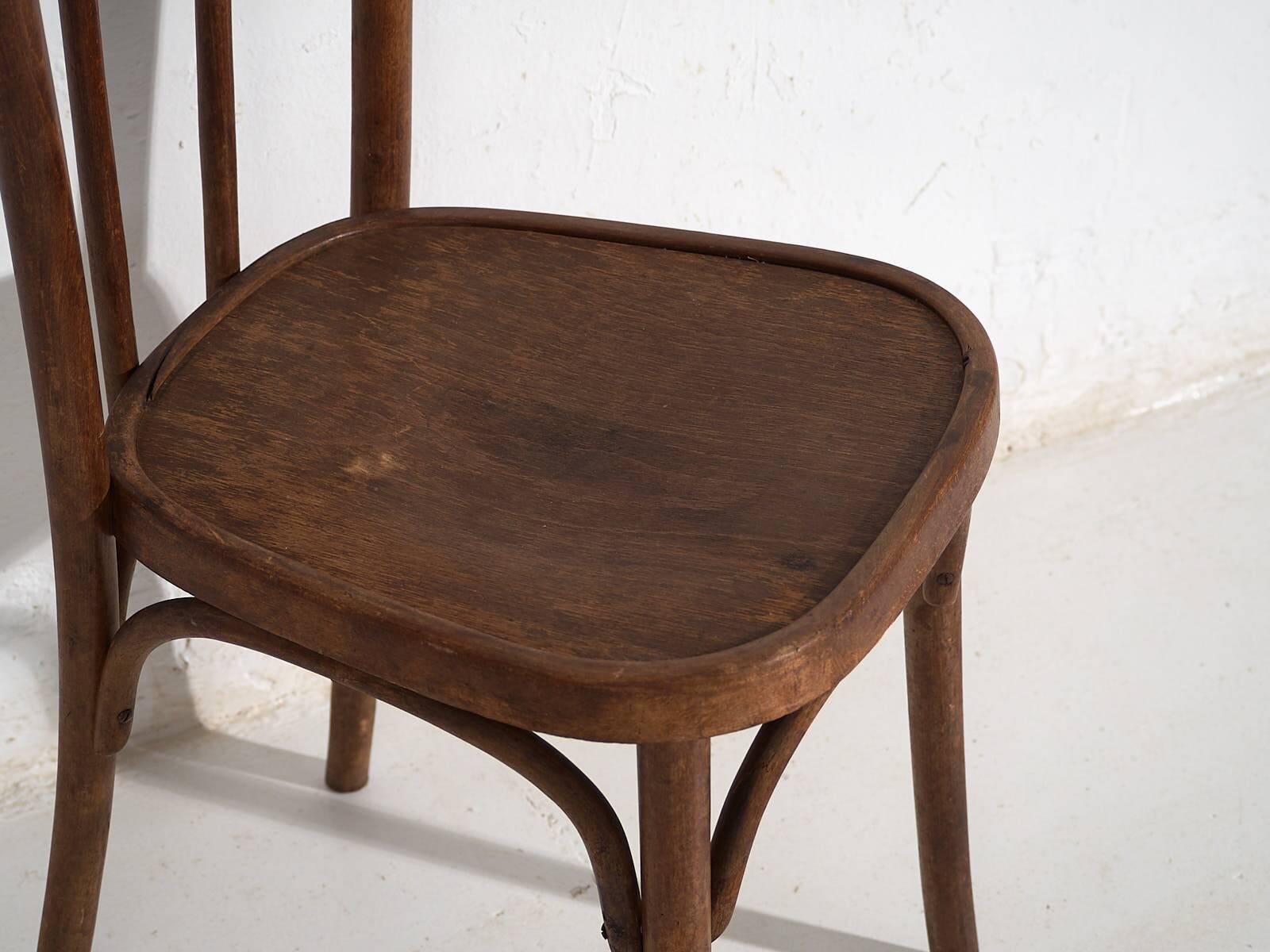 Antique dining chairs (c. 1920). Set of 6, no. 2