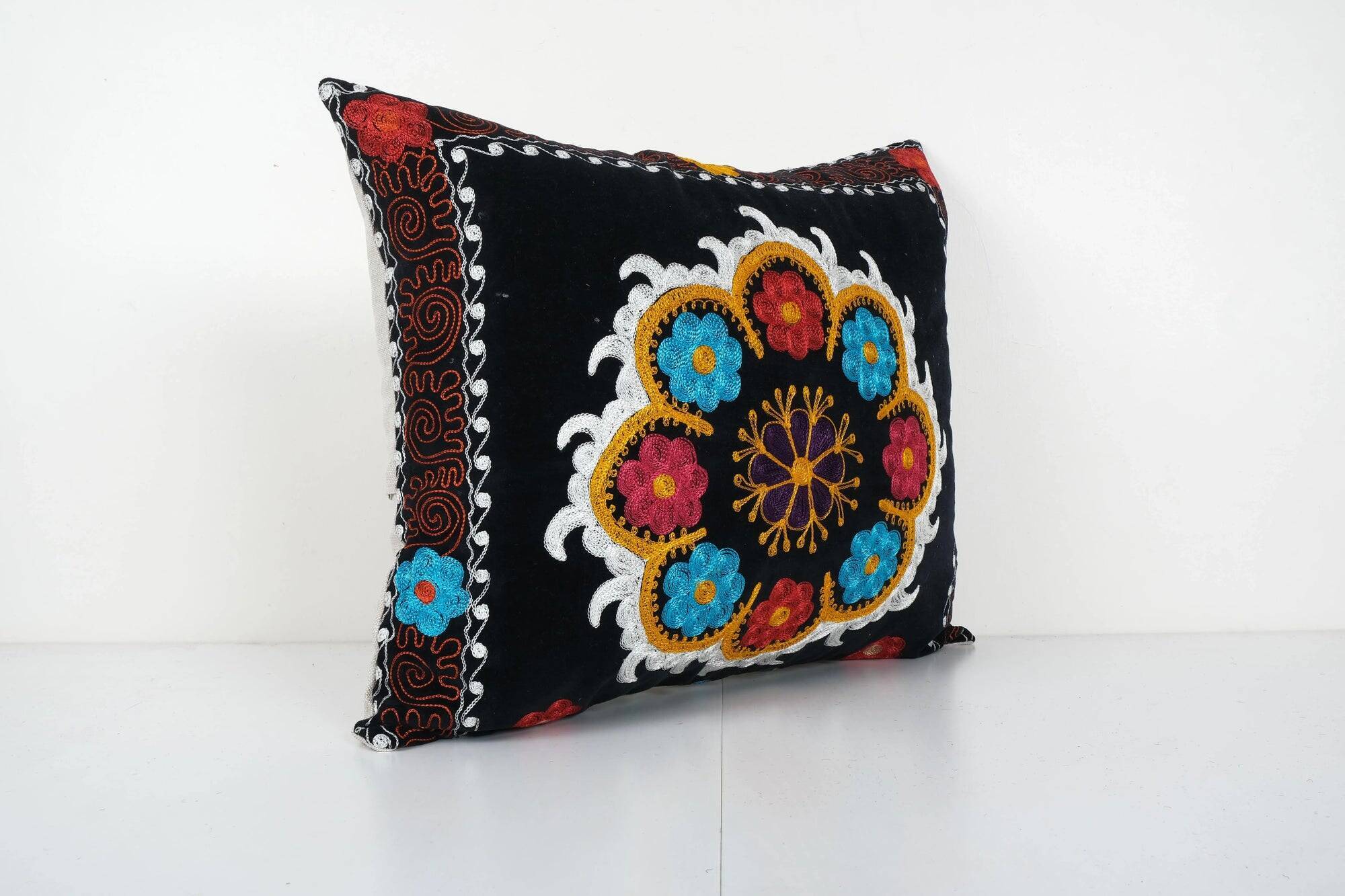 Vintage embroidered cushion cover 66x51 cm