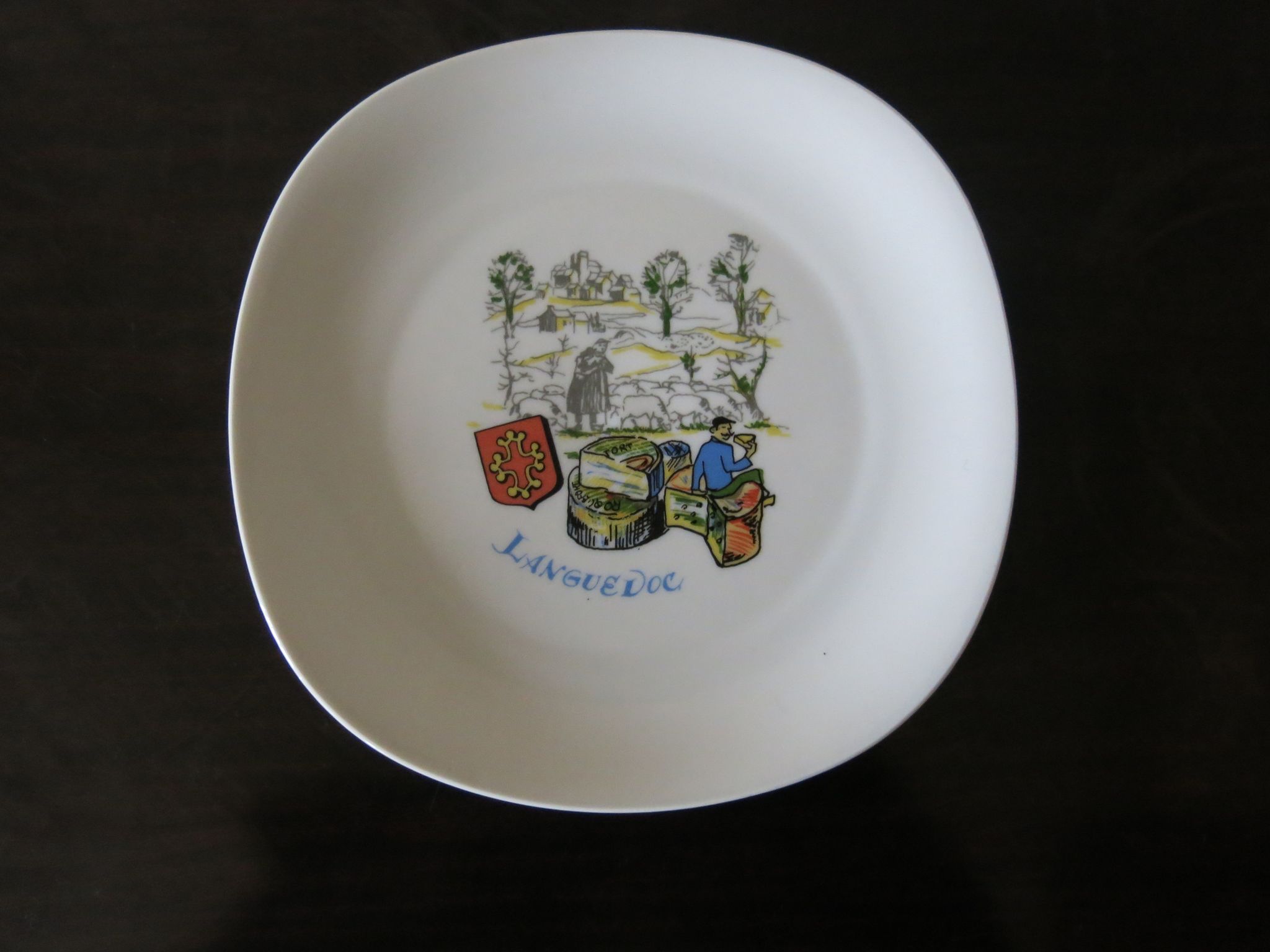 7 assiettes à fromage en haute porcelaine berry