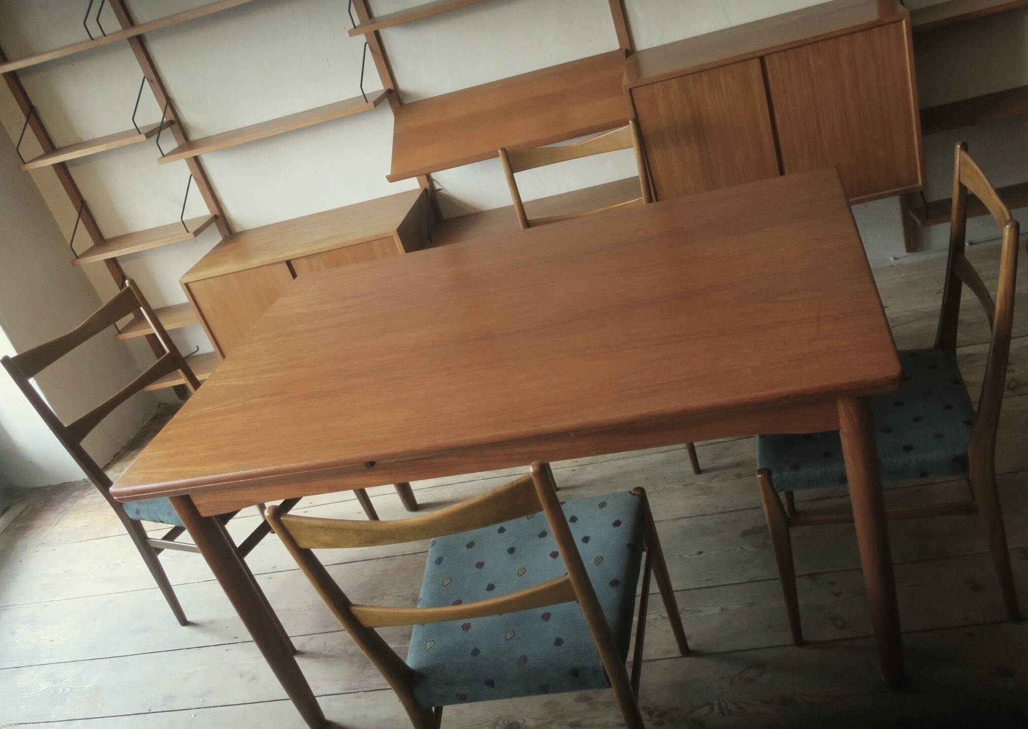 Set of 4 mid century dining chairs with turquoise covers, 1960