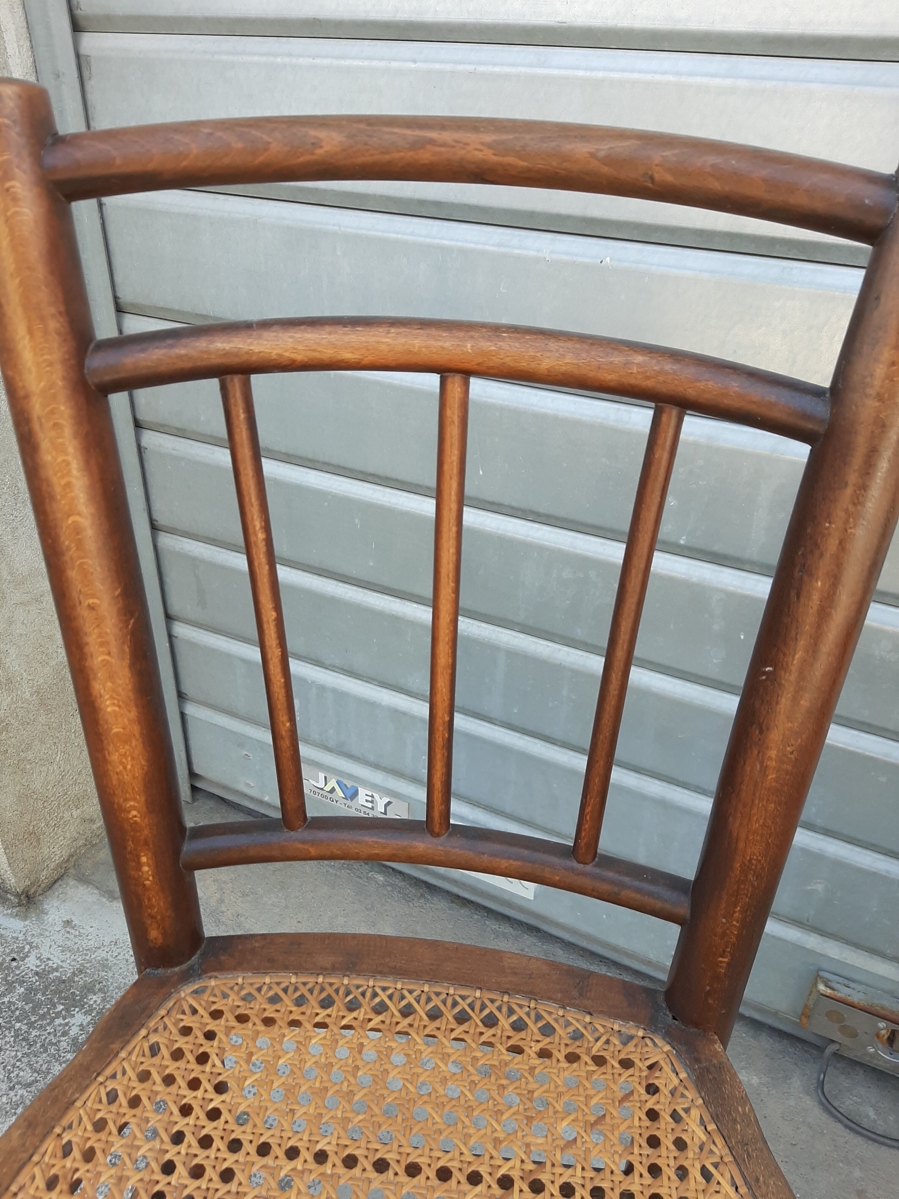 Paire de chaises de bistrot canné