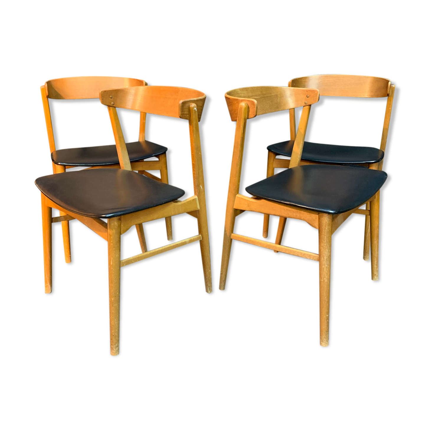 Suite de 4 chaises scandinaves 1960