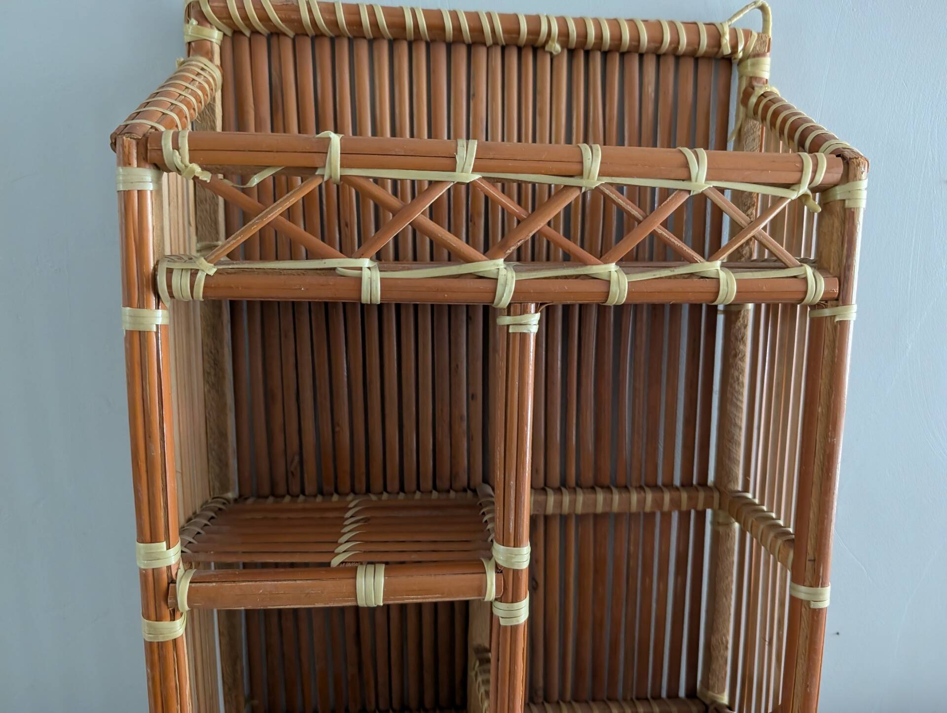Small bamboo wall shelf – 1970s