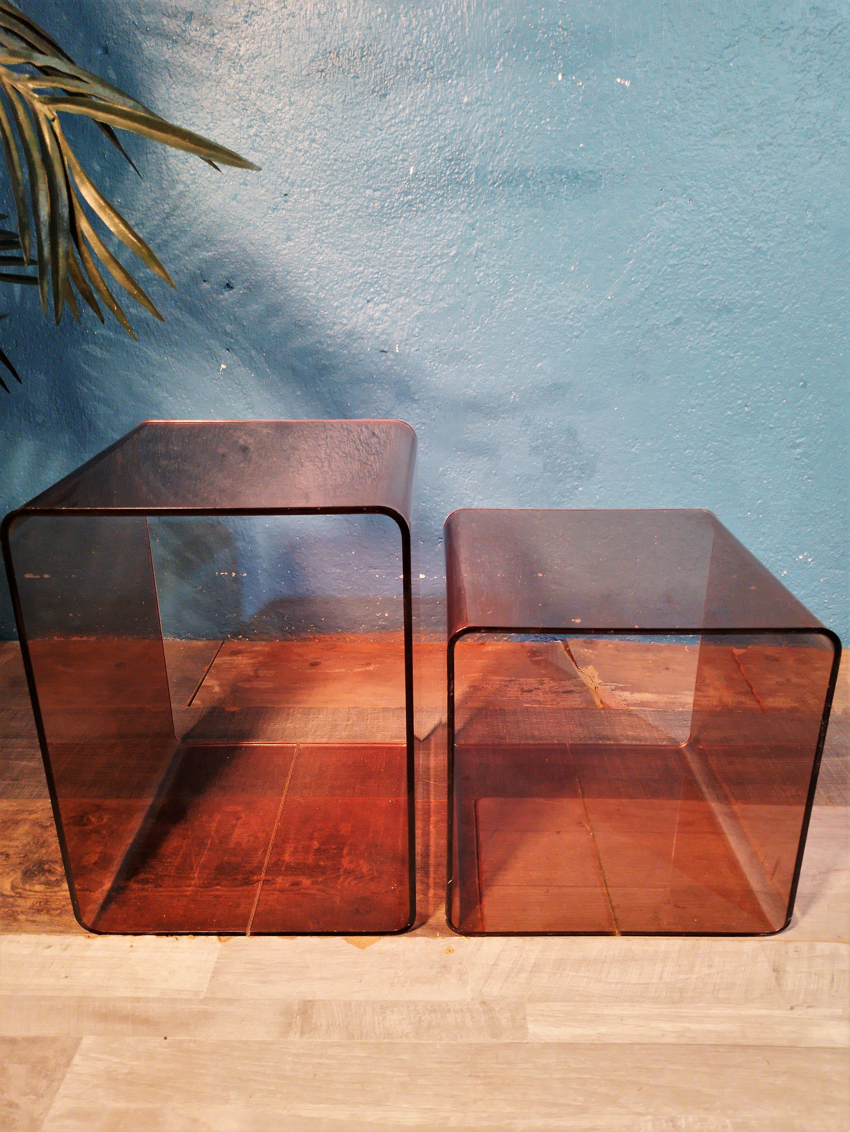 Bouts de canapé plexiglass de Michel Dumas 1970