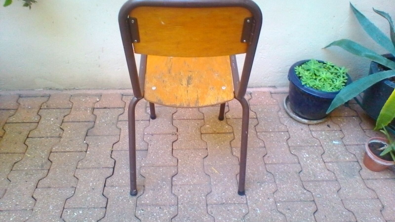Adult school chair