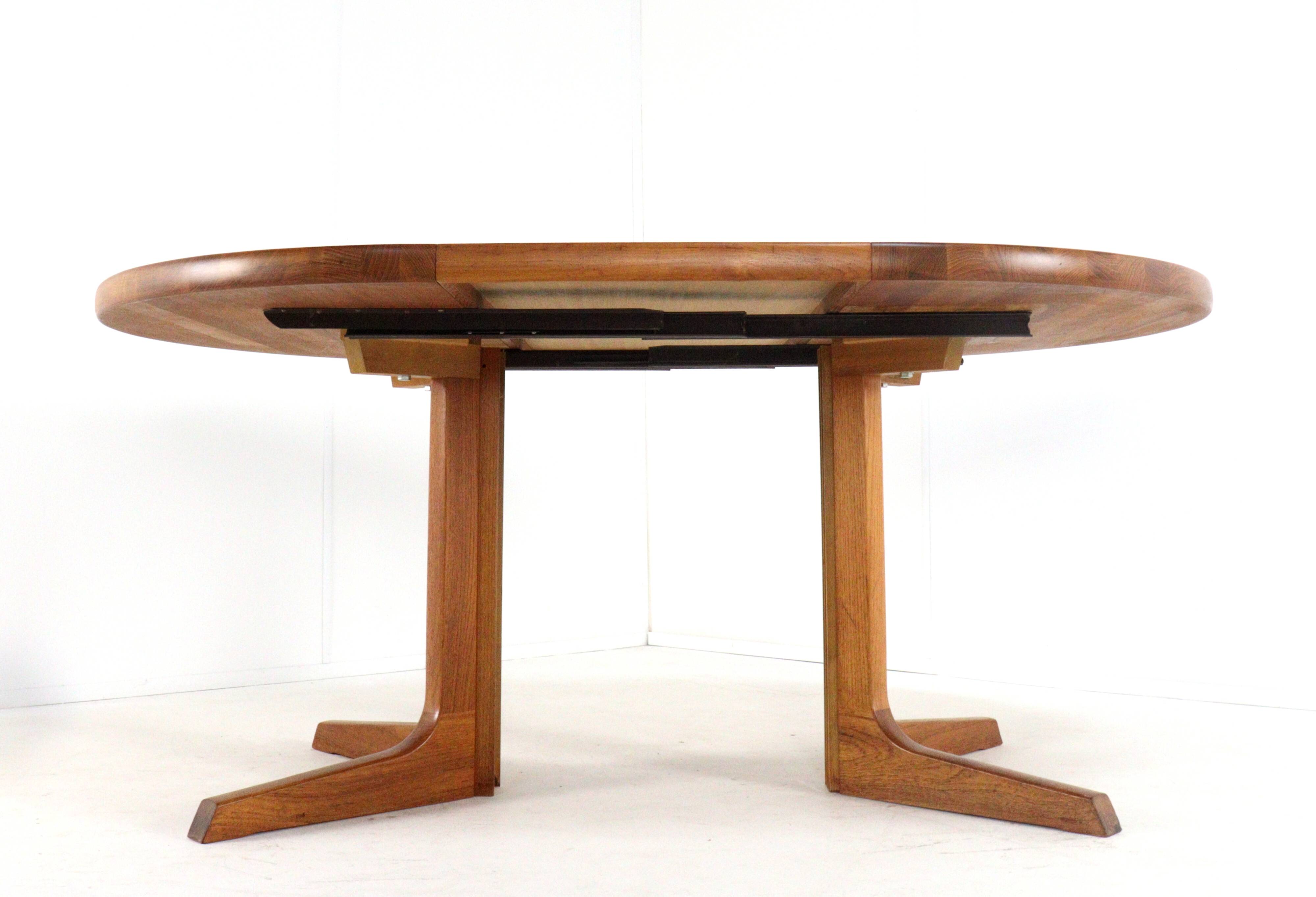 Table à manger ovale extensible Gudme 'Jysted' - design danois en teck vintage