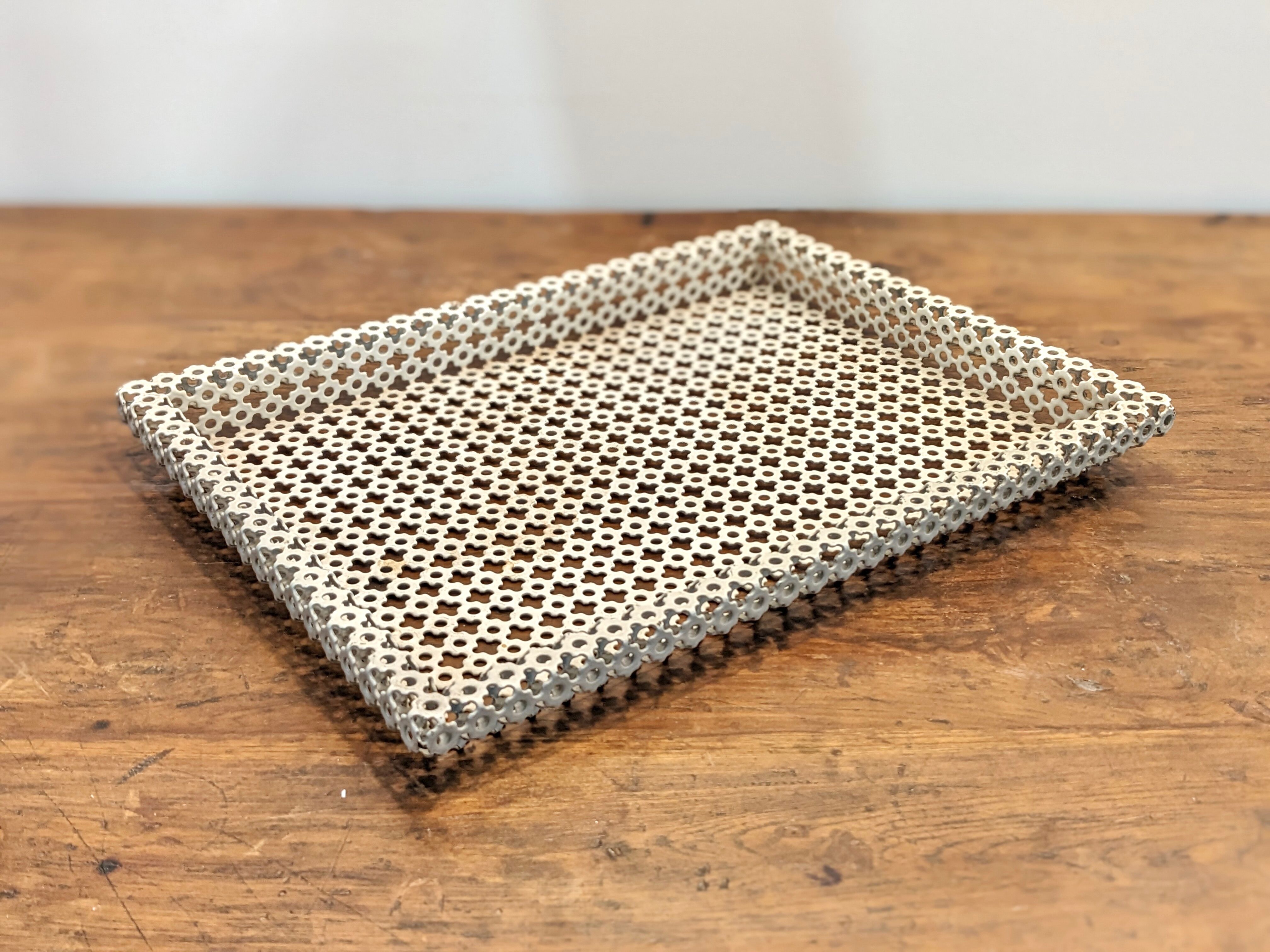 Top in white lacquered metal mathieu mategot