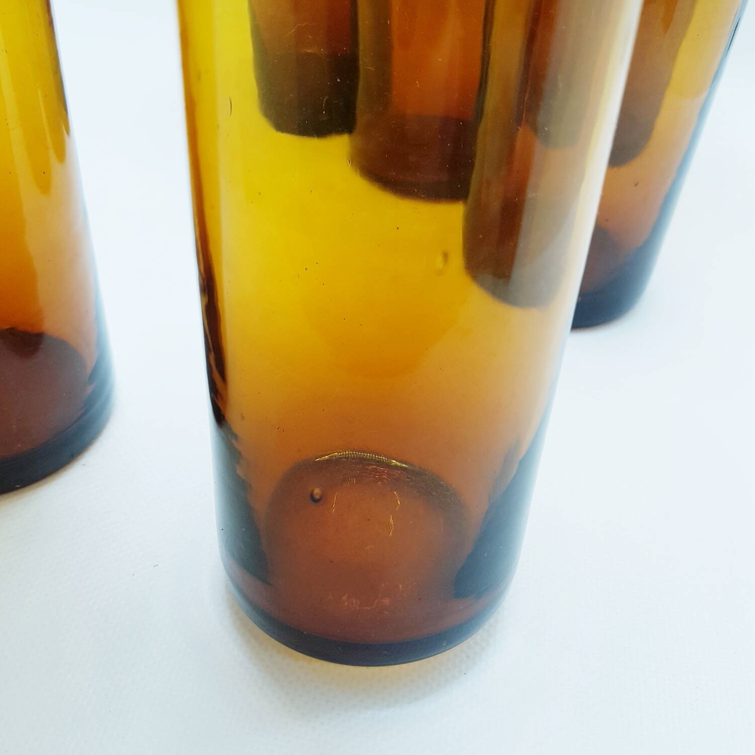 6 grands verres en ambre soufflé bouche
