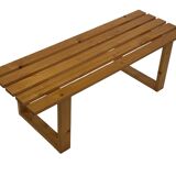 Vintage Scandinavian modern pinewood slatted bench from the 1960's