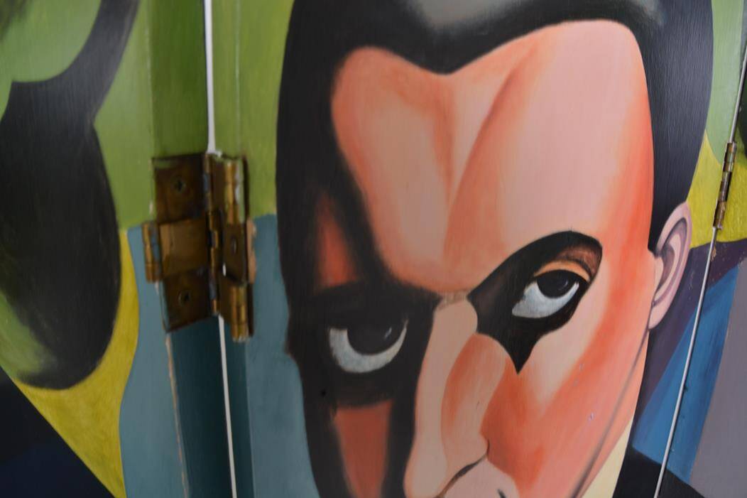 Vintage screen made up of 4 wooden panels reproducing the painting by tamara de lempicka 1925.