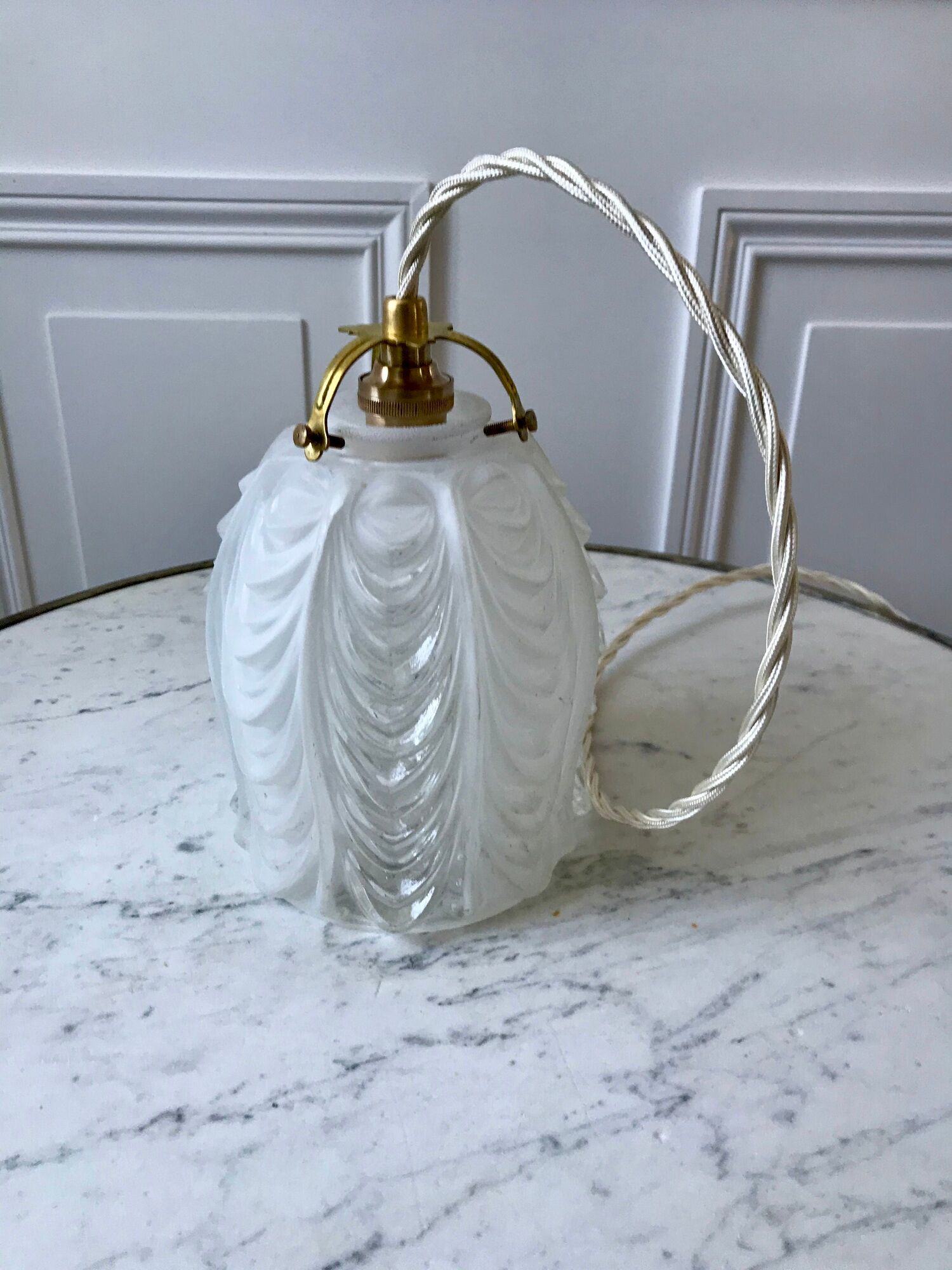 Art Deco frosted glass pendant lamp 30s