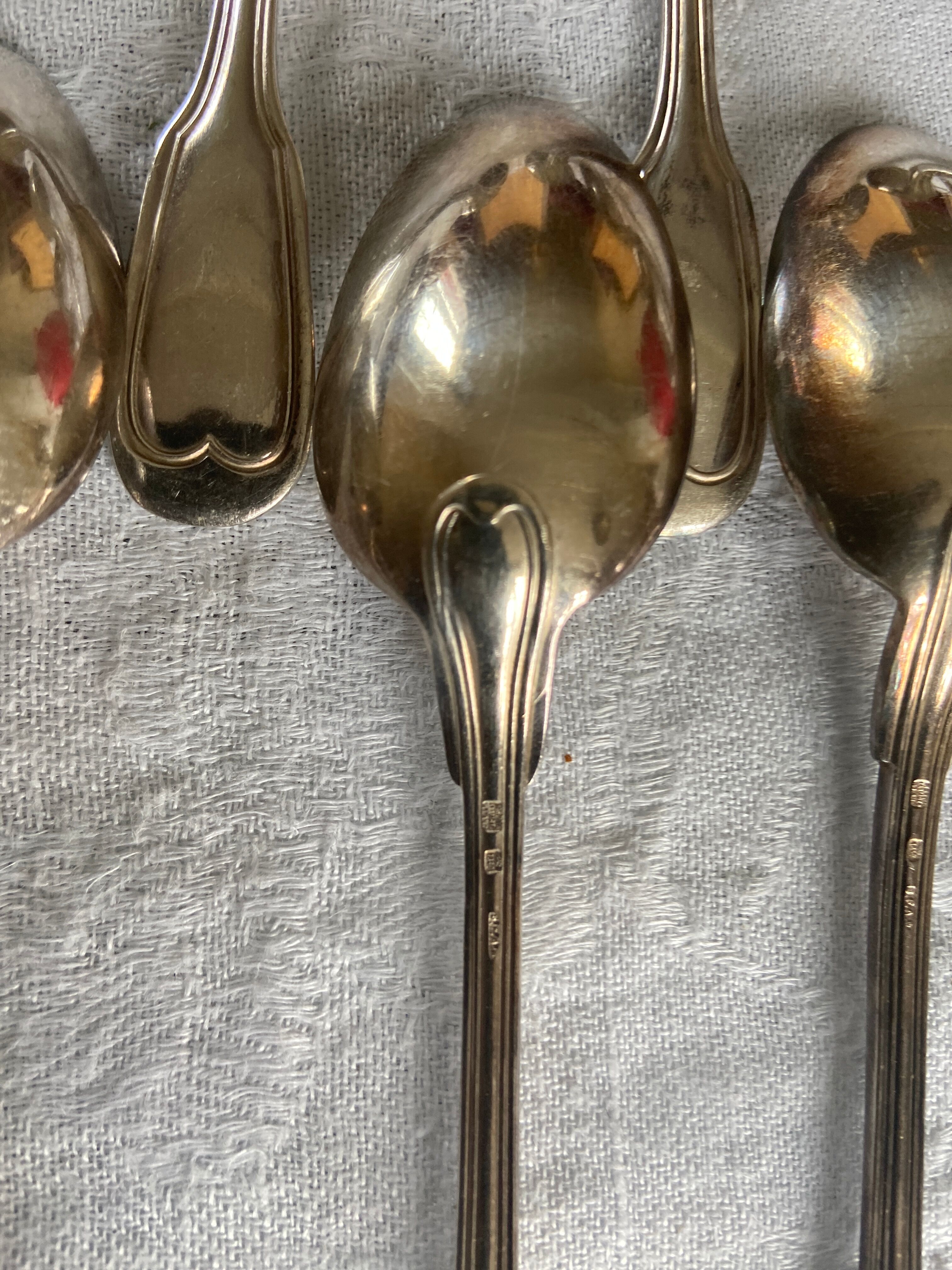 Stainless steel cutlery set