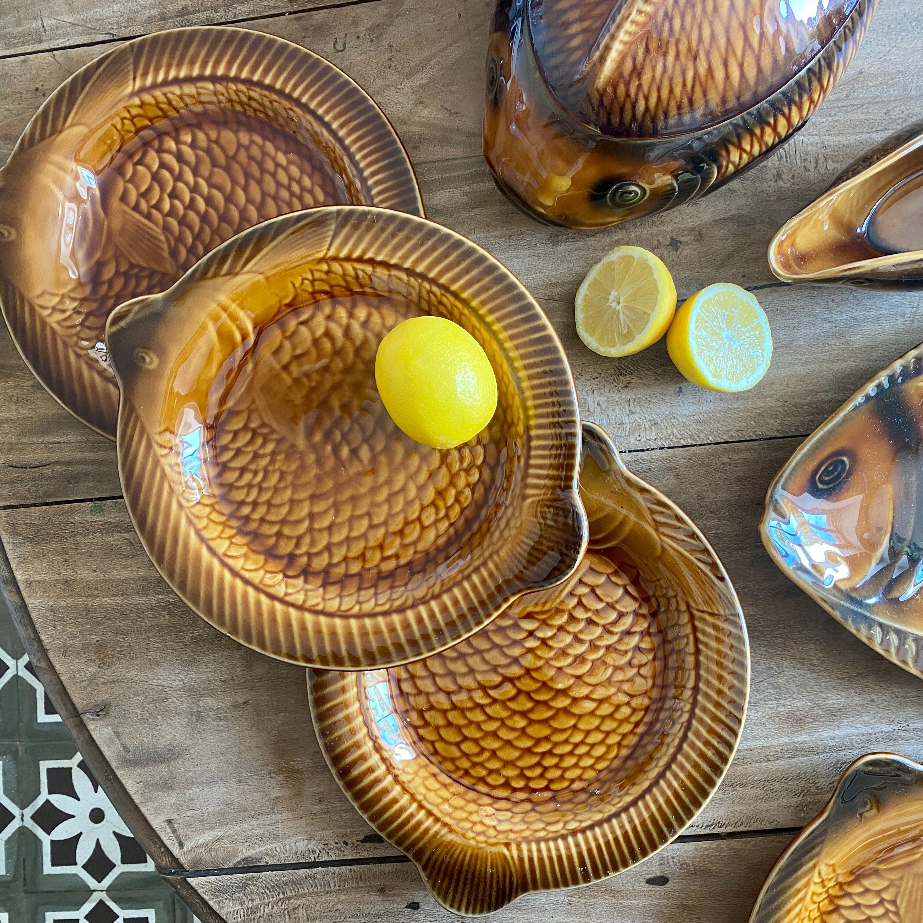 Set of 6 vintage Sarreguemines plates in the shape of fish
