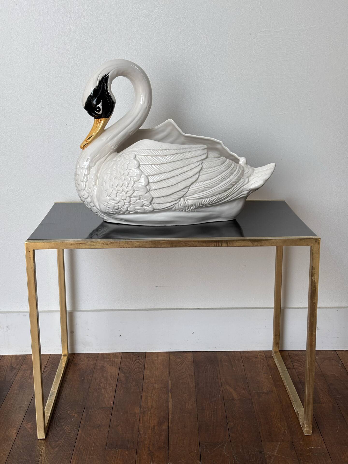 Ceramic swan planter