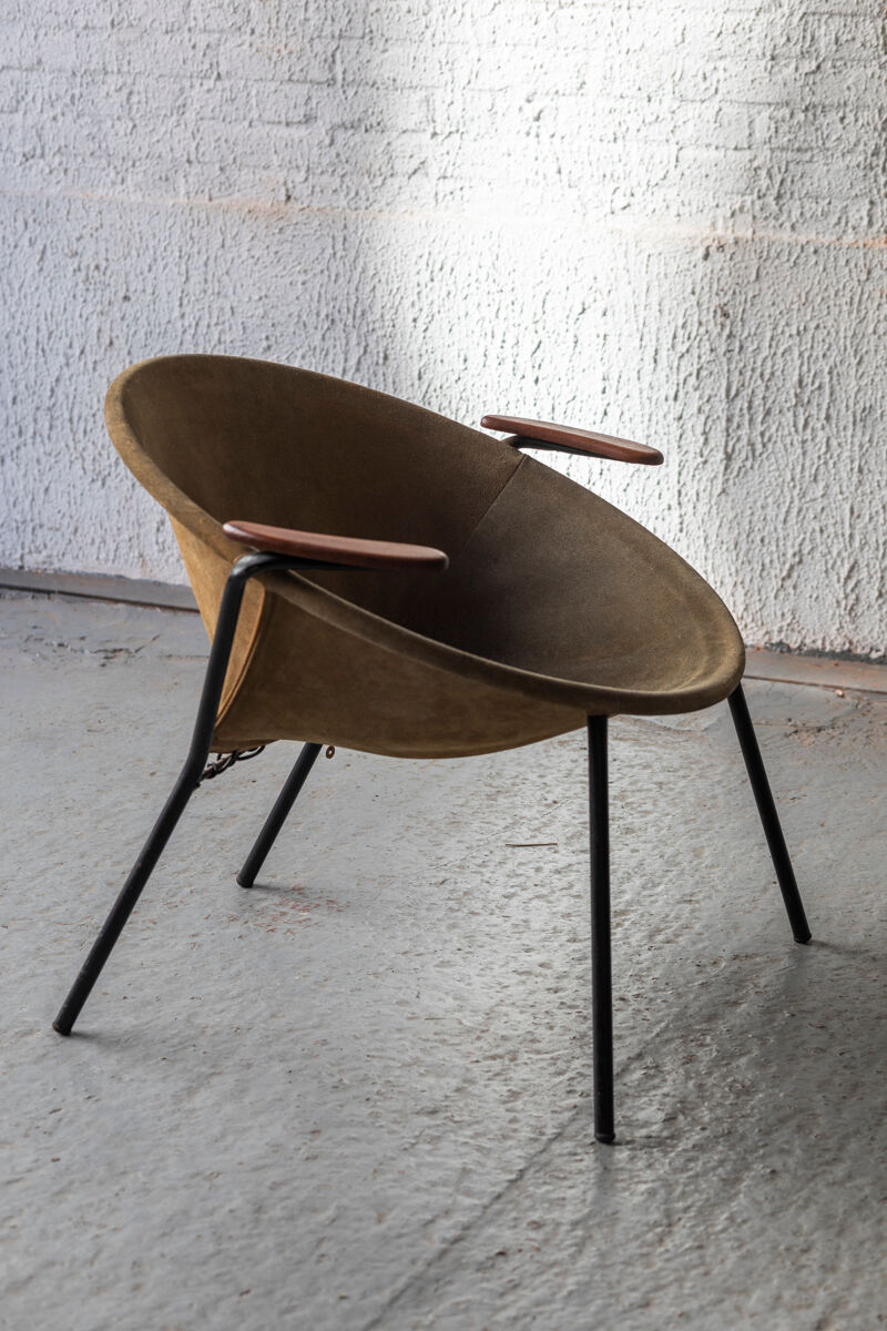 Balloon armchairs by Hans Olsen for Lea design 1960