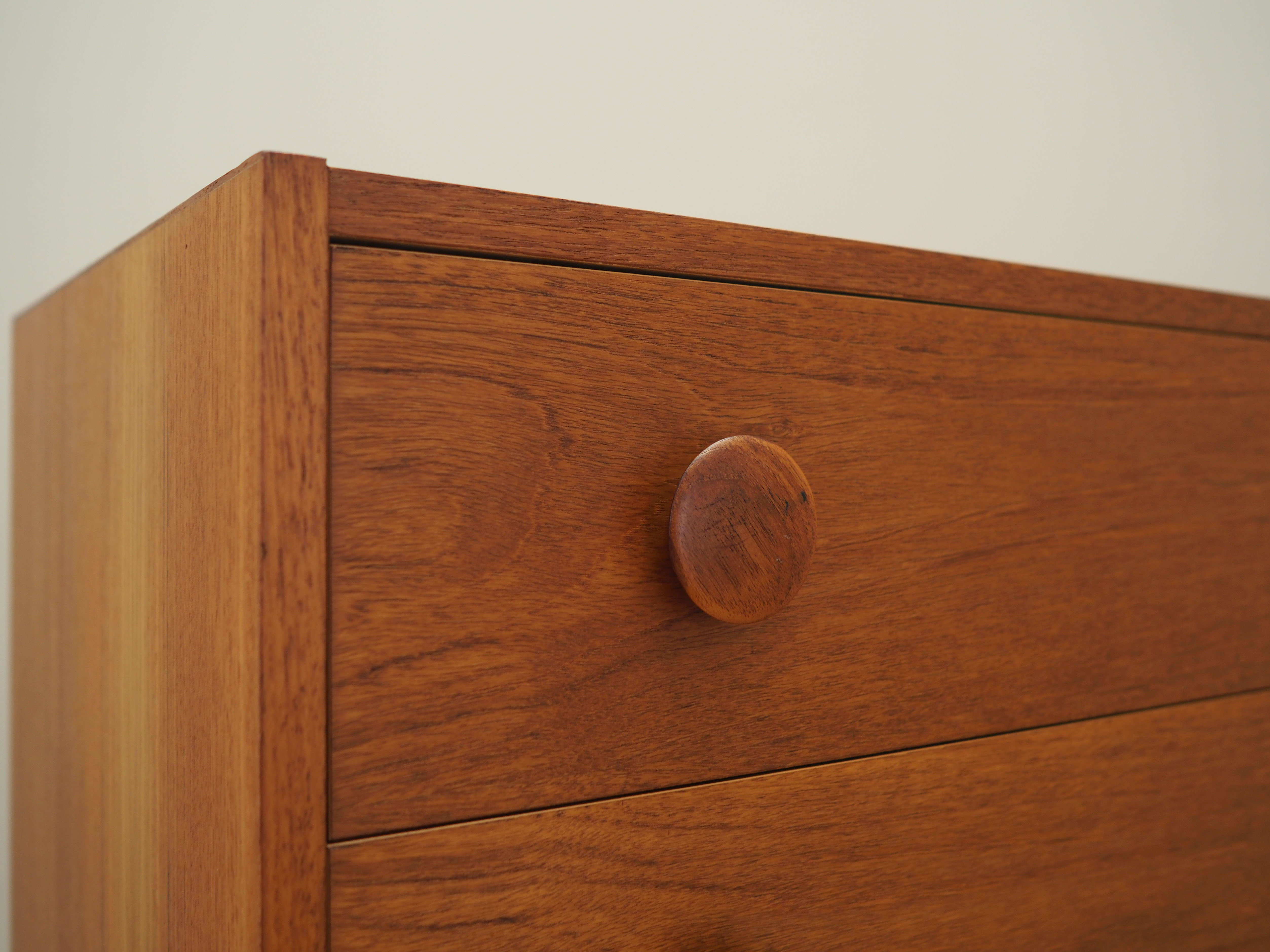 Commode en teck, design danois, années 1960, production Danemark