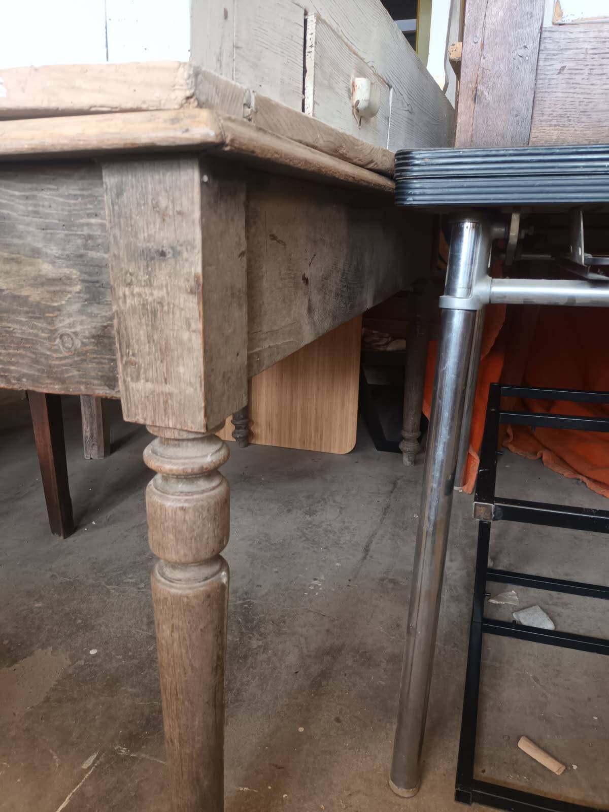 Table ancienne