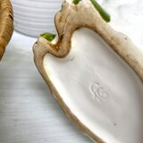 Pitcher in slurry owl