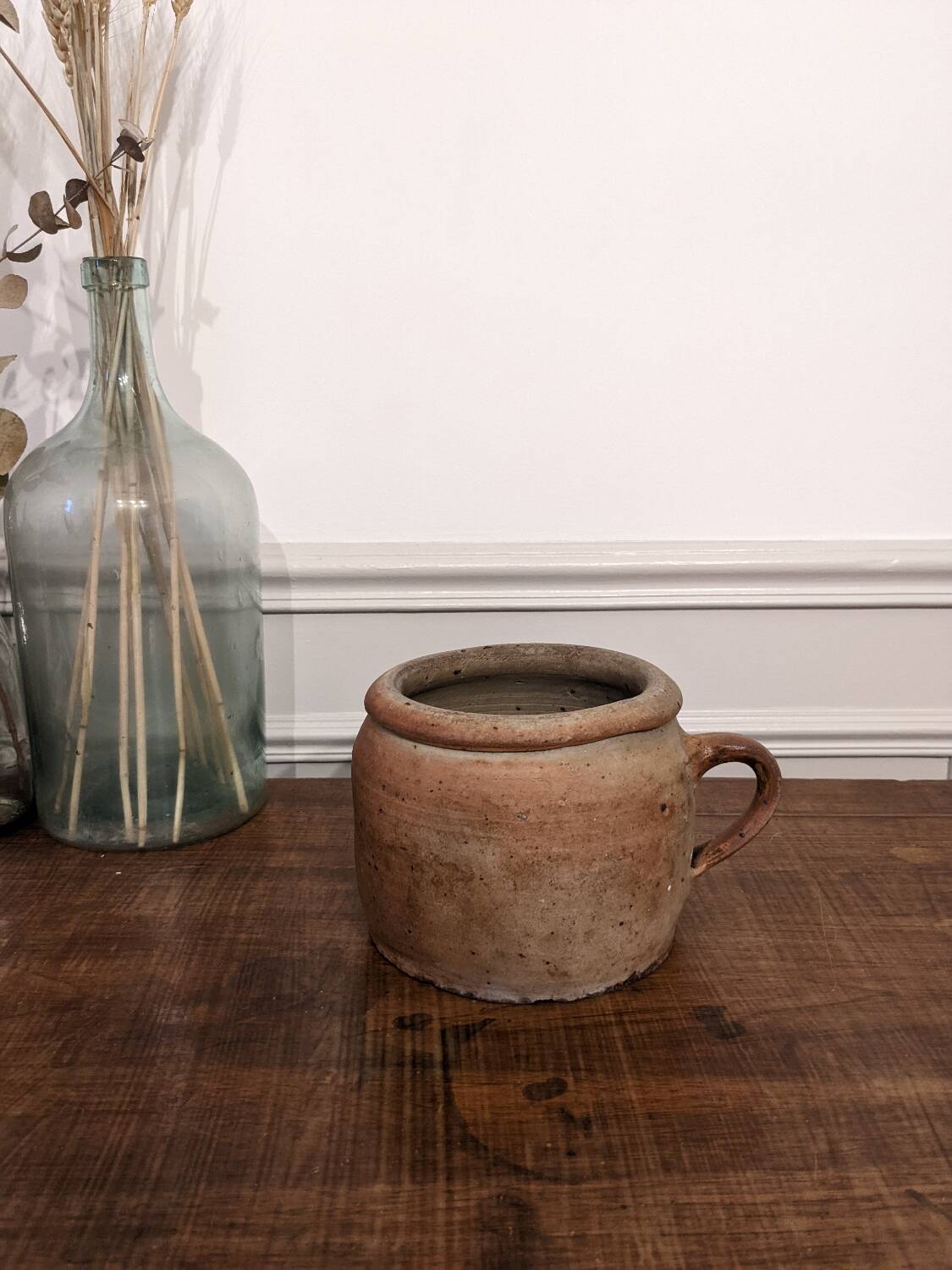 Stoneware pot