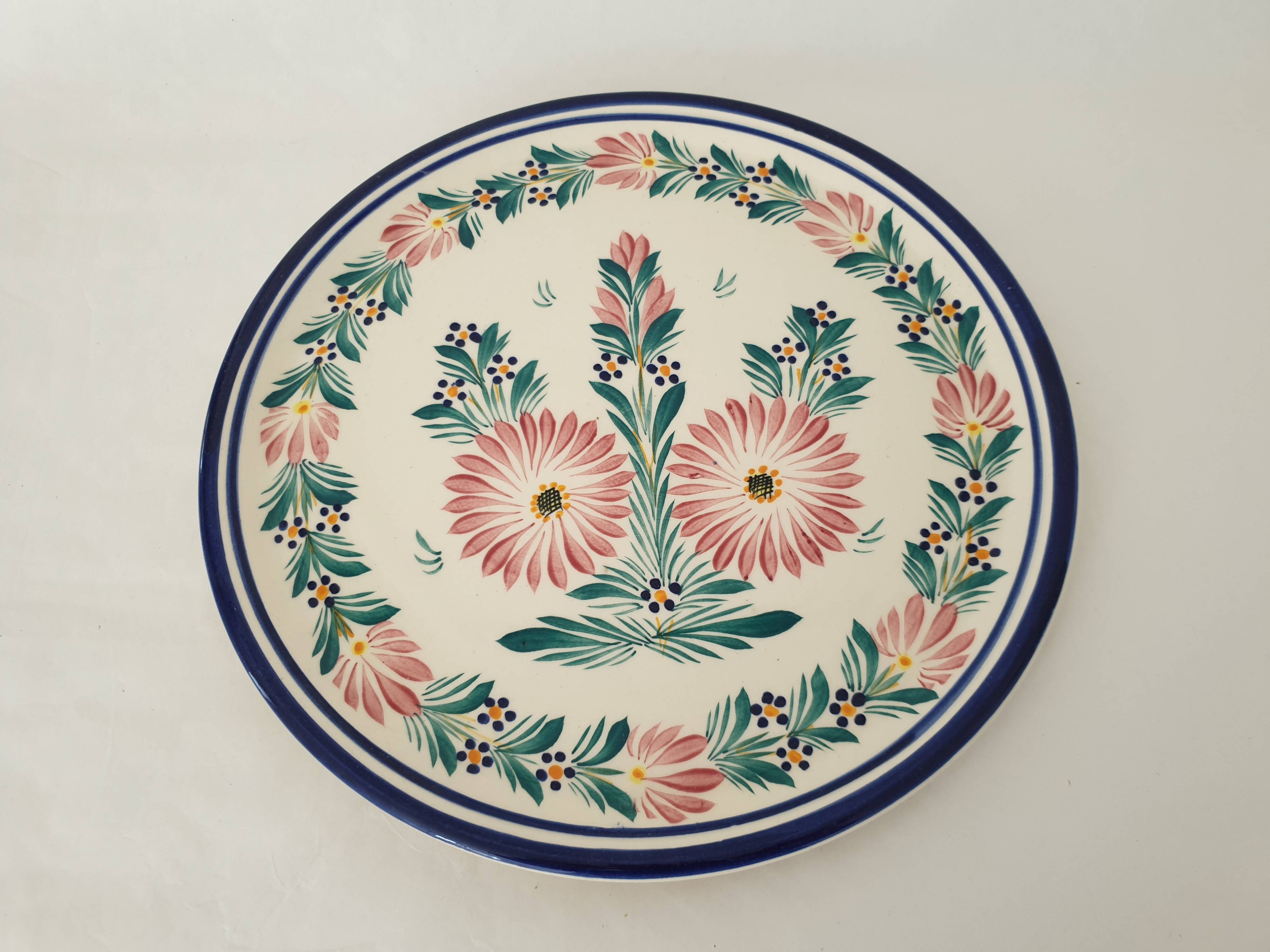Plat à gâteau en céramique décor floral - signé HB de Quimper diamètre 32cm