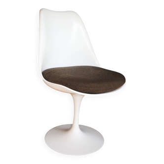 TULIP chair by EERO SAARINEN from the 1970s