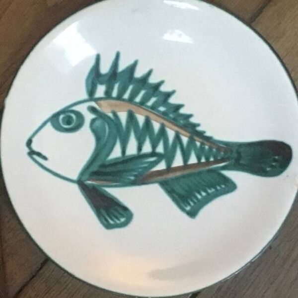 Assiette vintage en céramique signée Robert Picault Vallauris