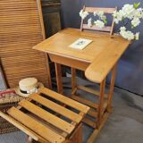 Evolving school desk