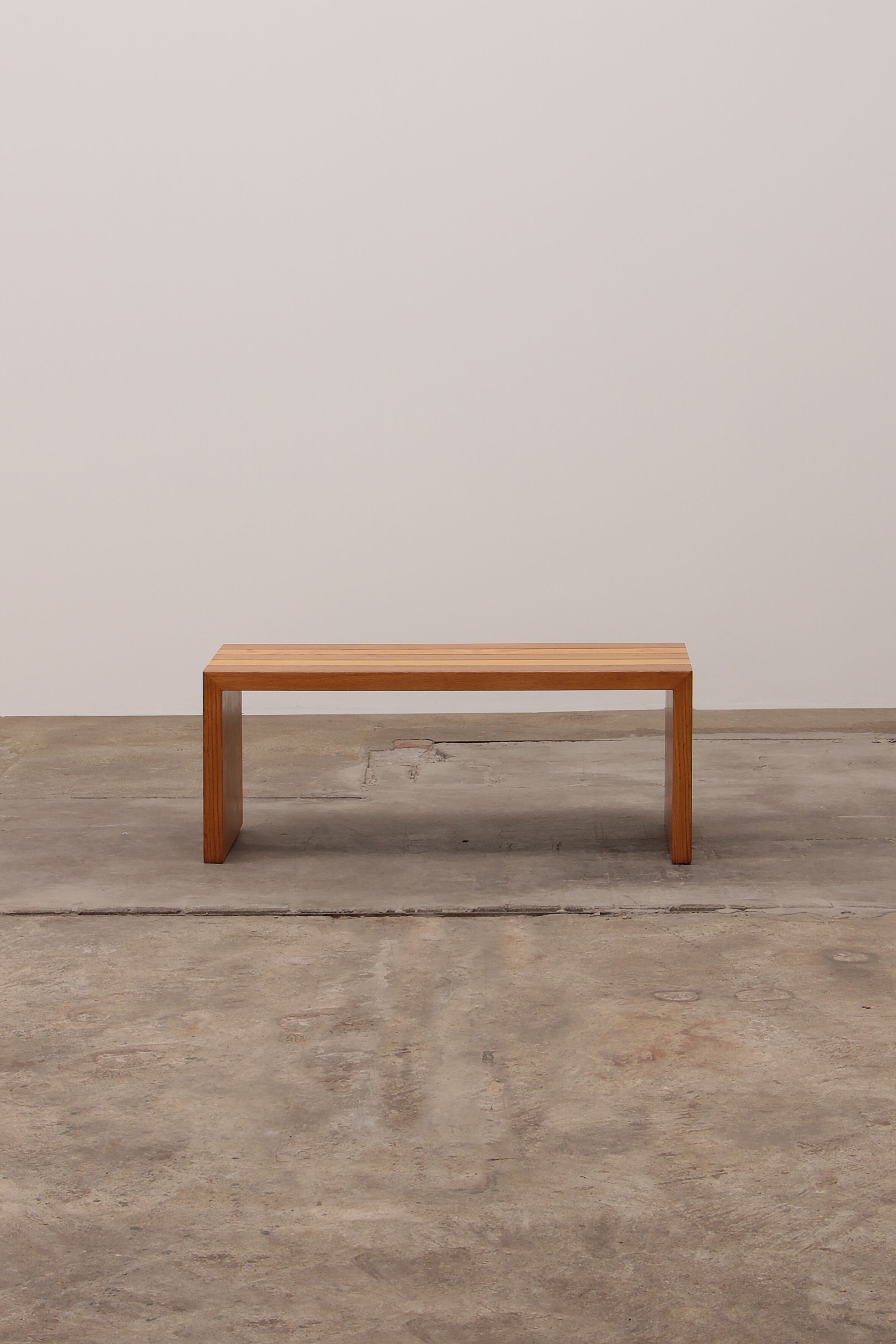 Modular beech set of two room dividers with benches, 1970 Italy