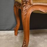 Small Louis XV Style Bench with Armrests in Blond Mahogany – 1920